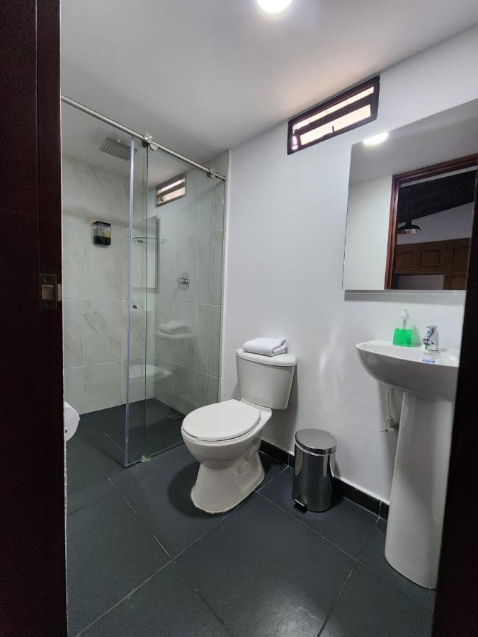 Hotel Boutique Deluxe Home מדיין מראה חיצוני תמונה