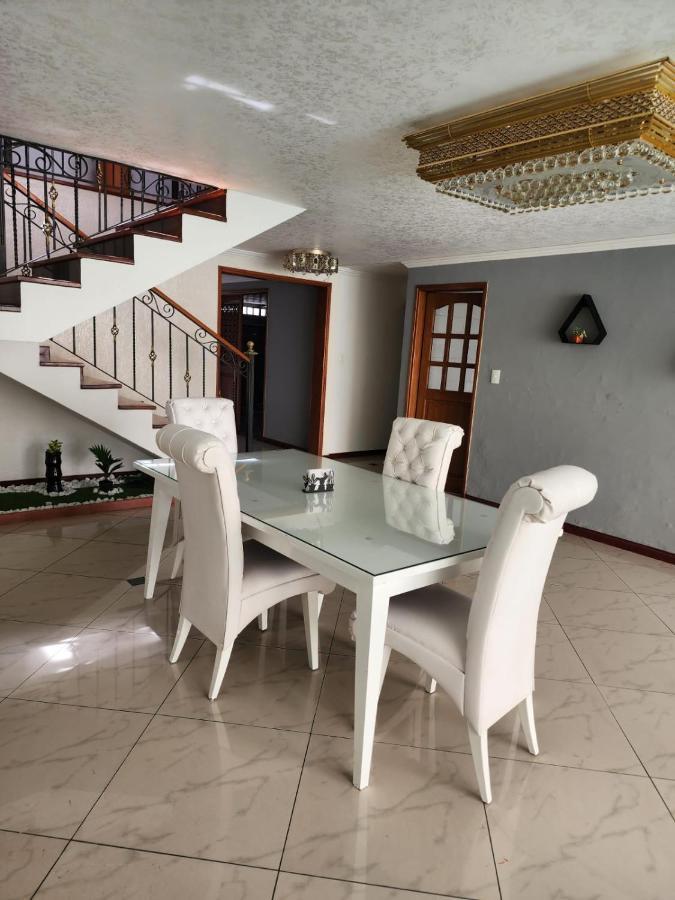 Hotel Boutique Deluxe Home מדיין מראה חיצוני תמונה